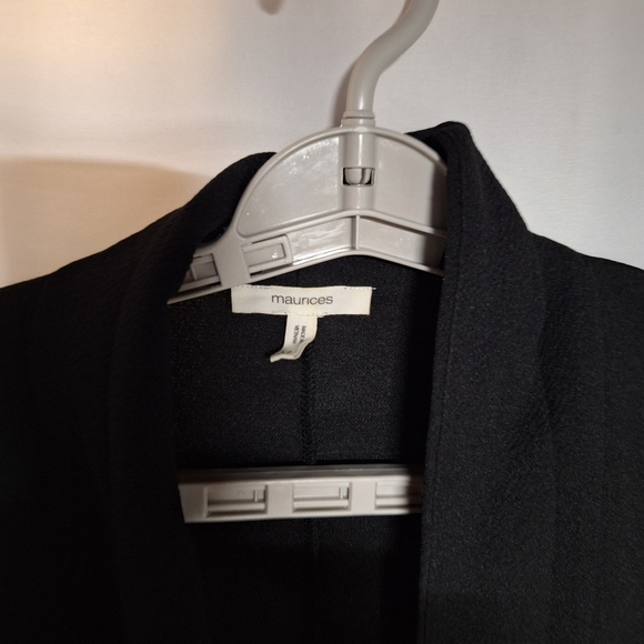 Elegant Black Women's Blazer - Picture 2 of 7